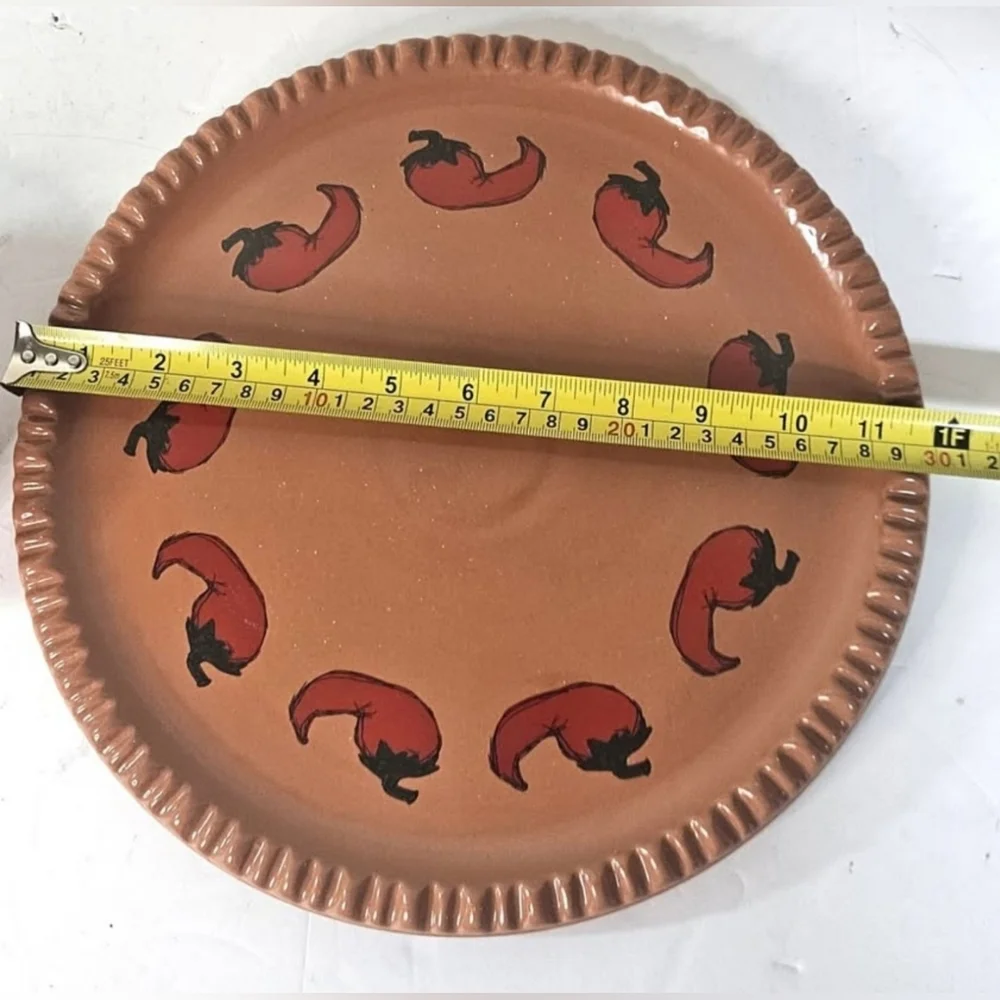 Terracotta Chip &‎ Dip Platter with Red Pepper Motif